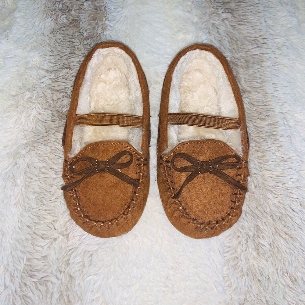 Toddler Unisex Tan Moccasin Slippers